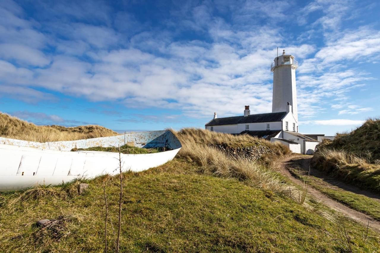 Finest Retreats - Lighthouse Cottage Rampside Exterior photo