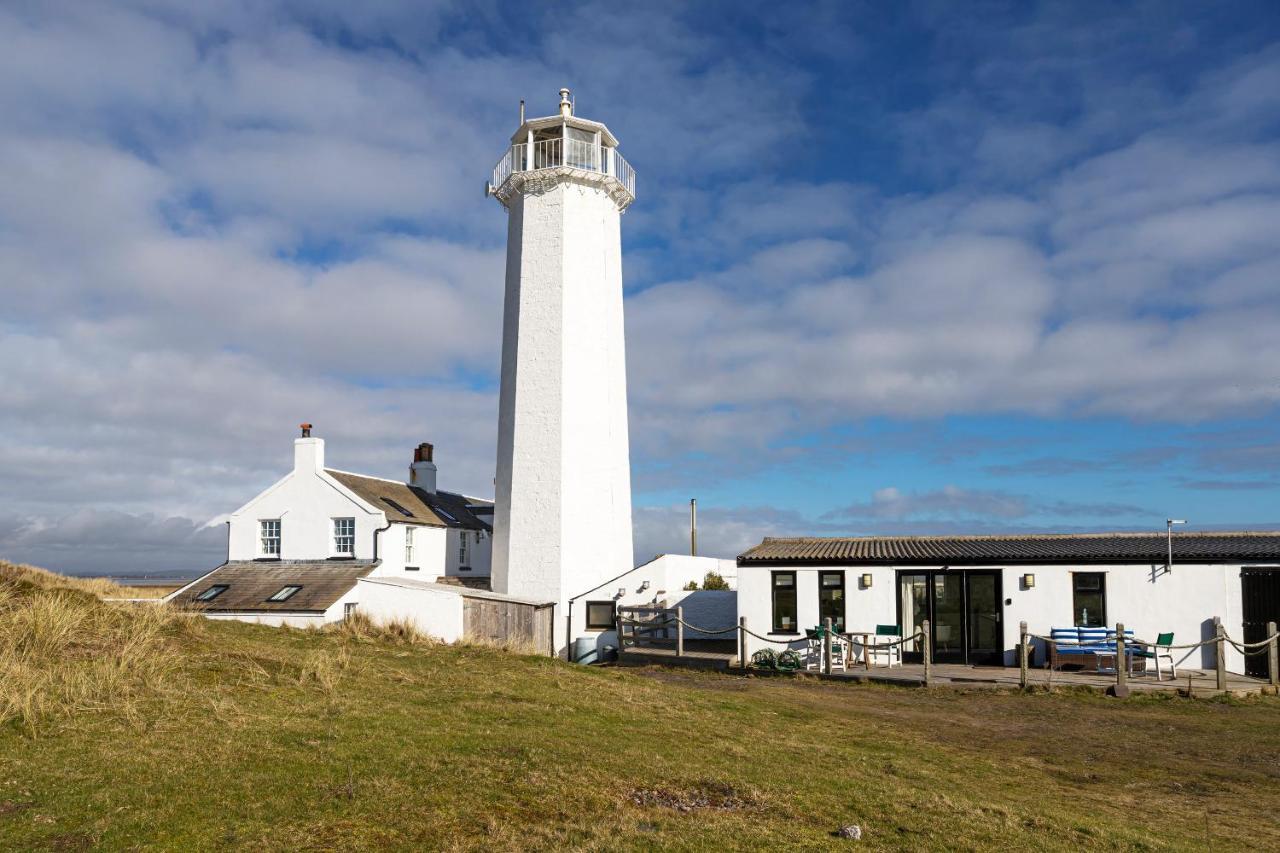 Finest Retreats - Lighthouse Cottage Rampside Exterior photo